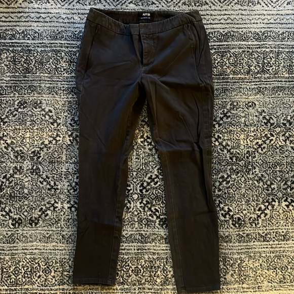 Skinny Dress Pants Apt 9 Size 8 Dark Gray - Picture 1 of 4